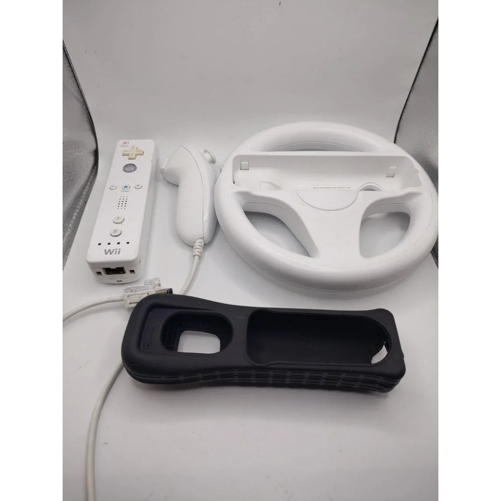 Genuine OEM Nintendo Wii Remote White RVL-003 with Nunchuck RVL-004 and Skin
